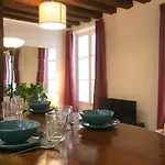 Authentic Apartment In Center Of Parisian Marais