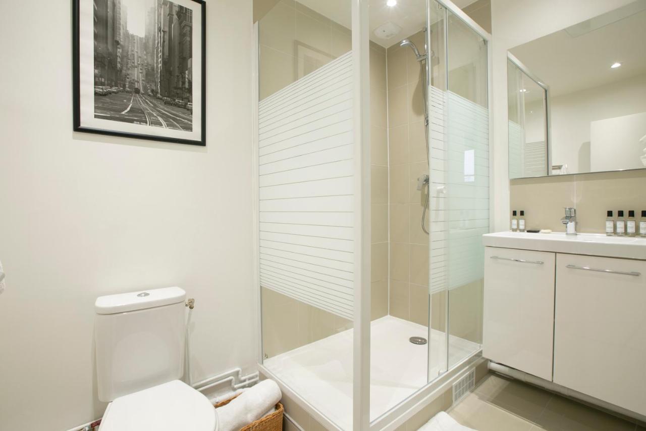 Apartment Authentic In Center Of Parisian Marais Paris